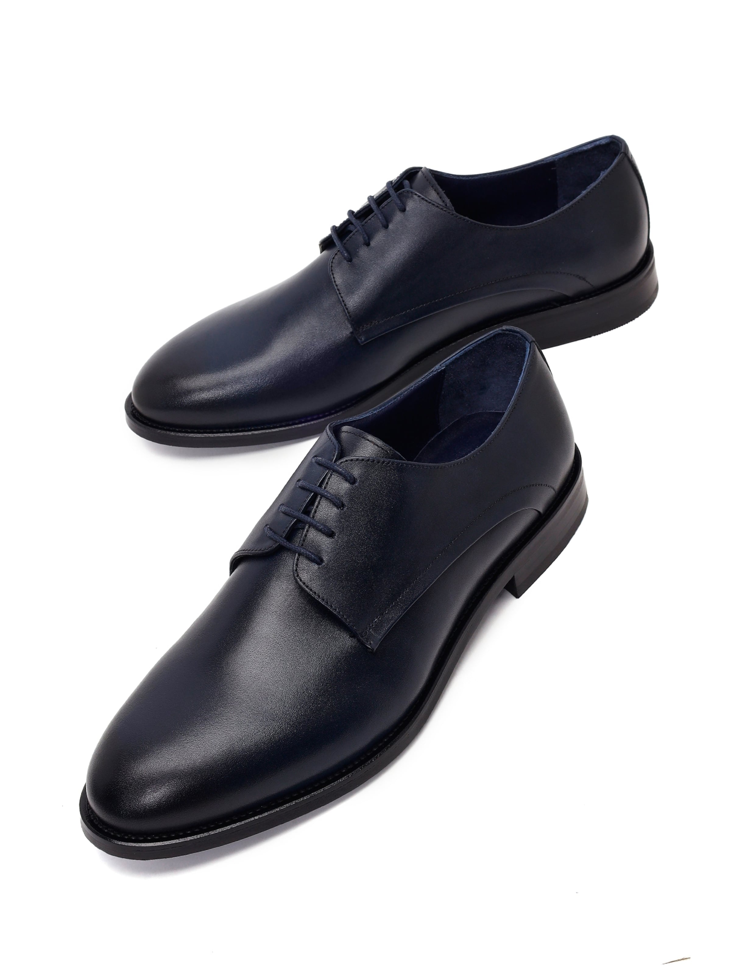 Scarpa stringata di Derimod in blu