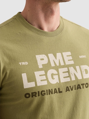 Maglietta 'T-shirt with rugged artwork on the chest' di PME Legend in verde