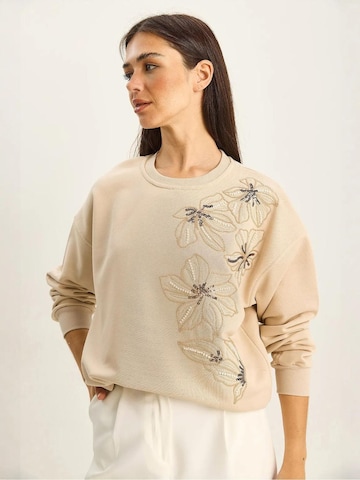 Felpa di Bianco Lucci in beige