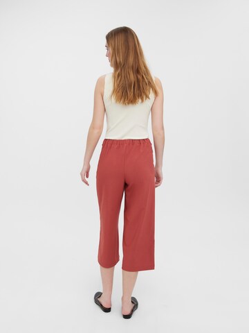 VERO MODA Wide leg Pleat-front trousers 'Cookie' in Red