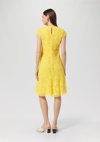 Robe COMMA en jaune : derrière