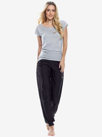 Winshape Tapered Sportbroek 'LEI101C' in Zwart