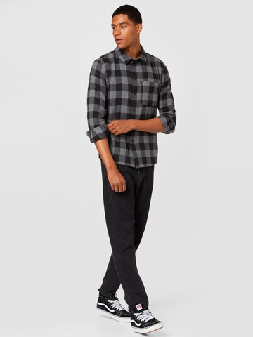 ABOUT YOU Regular fit Button Up Shirt 'Ryan' in Black