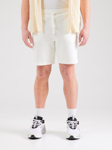 Only & Sons Regular Shorts 'ONSKIAN' in Weiß: Vorderseite