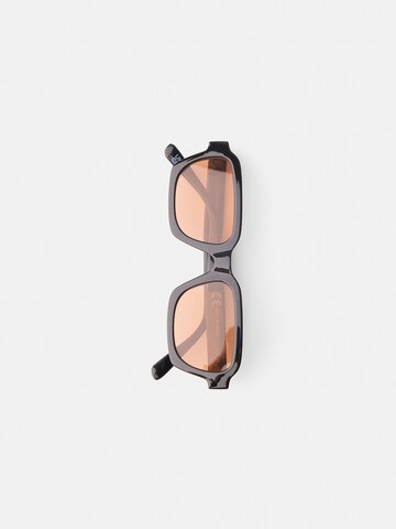 Bershka Sonnenbrille in Orange