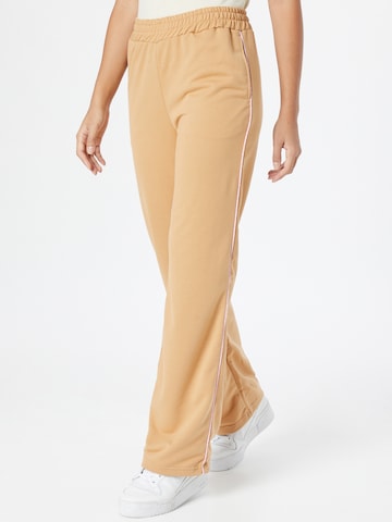 Trendyol Loosefit Hose in Beige: predná strana