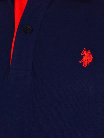 Maglietta di U.S. POLO ASSN. in blu
