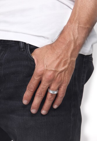 KUZZOI Ring in Silber: Vorderseite
