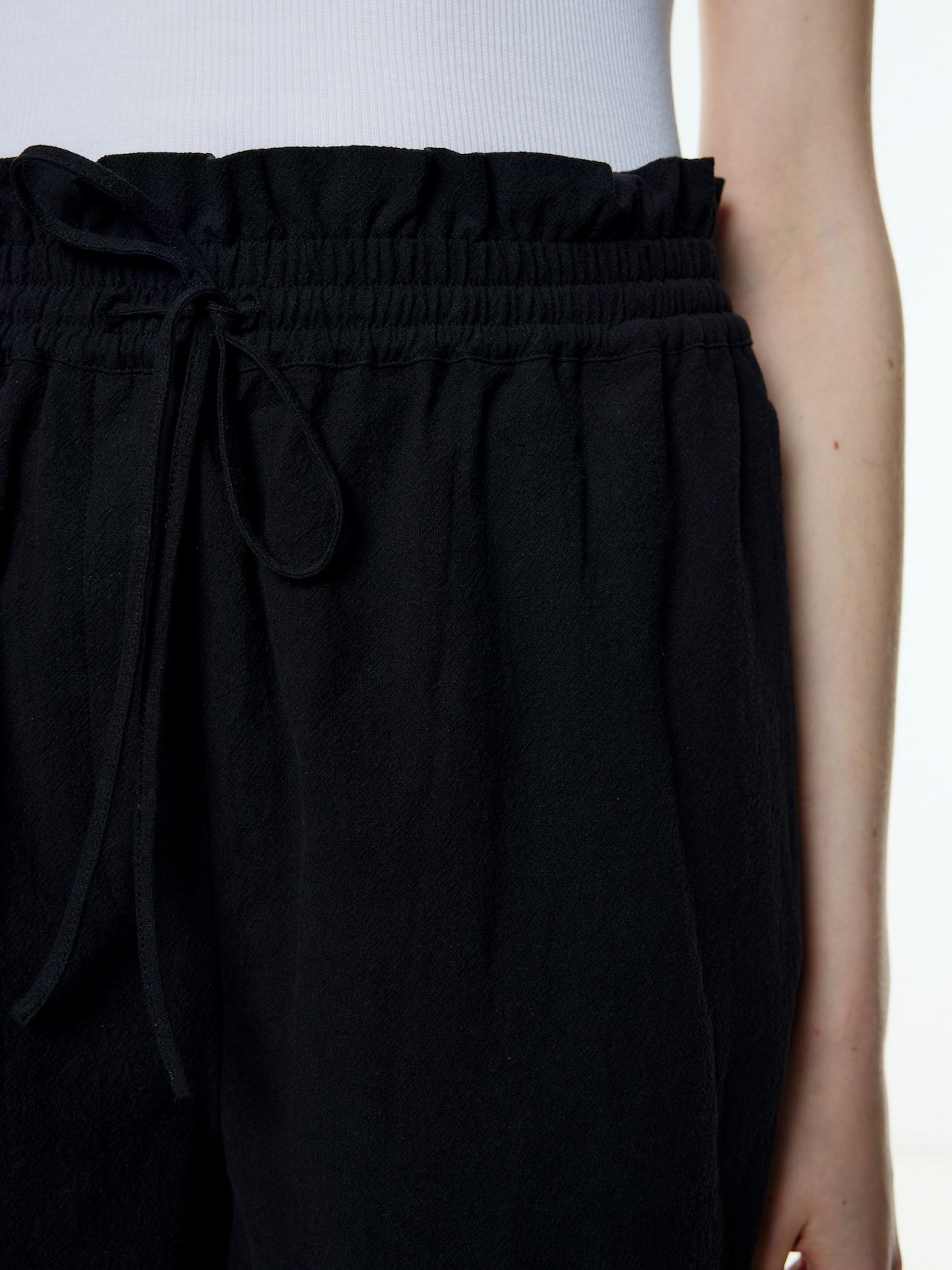 EDITED Produits Pantalon 'Baila' noir