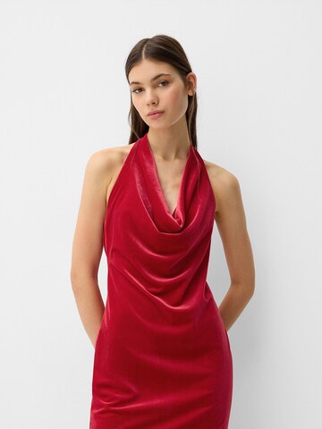 Abito di Bershka in rosso