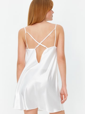 Déshabillé Trendyol en beige