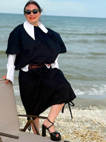 IUnique Skirt 'Pirate' in Black