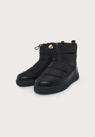 GUESS - Botas de nieve 'VICENT' en negro