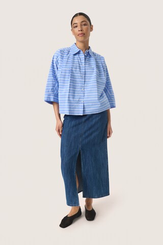SOAKED IN LUXURY Bluse 'Merona' in Blau