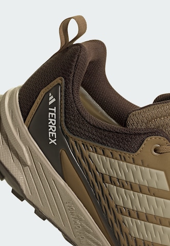 ADIDAS TERREX Low shoe 'Tracefinder 2' in Brown