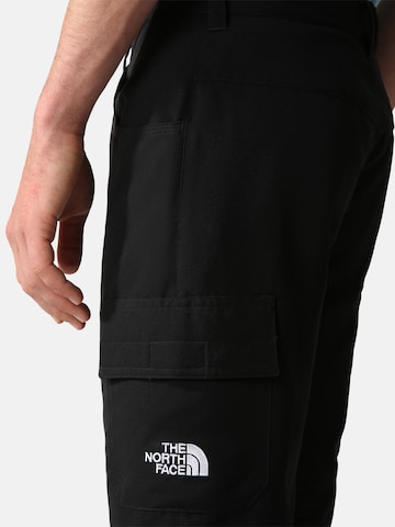 THE NORTH FACE Szabványos Cargo nadrágok 'Horizon' - fekete