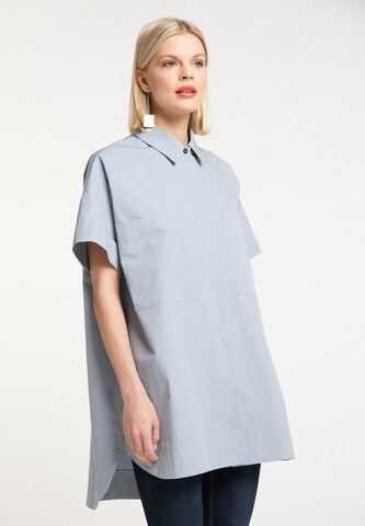 RISA Blouse in Blauw: voorkant