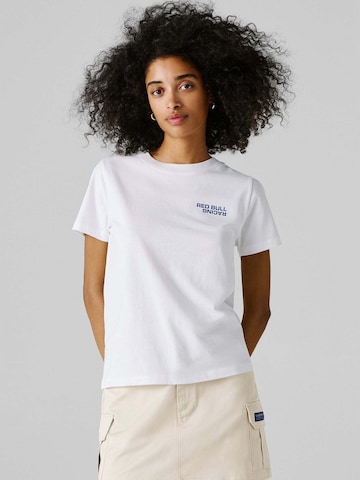 Red Bull Racing x Pepe Jeans Shirt in Wit: voorkant