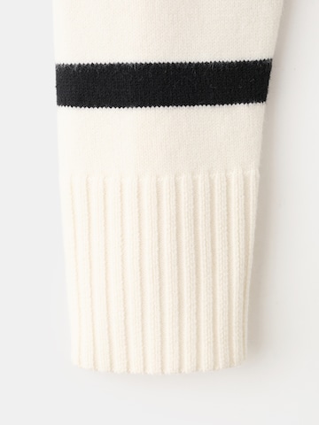 MANGO Tröja 'CASTELLO' i beige