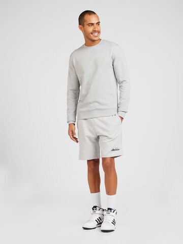FARAH - Sweatshirt 'TIM' em cinzento