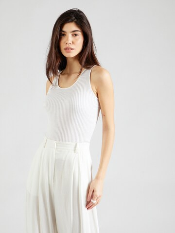 rosemunde Top in White: front