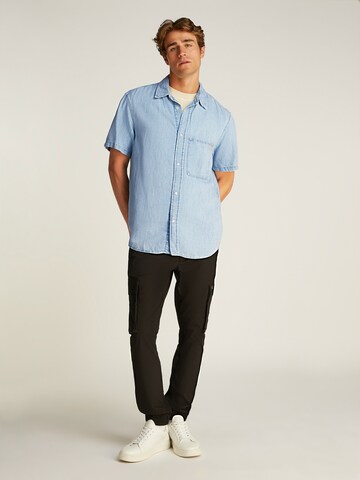 Calvin Klein Jeans Regular fit Button Up Shirt in Blue