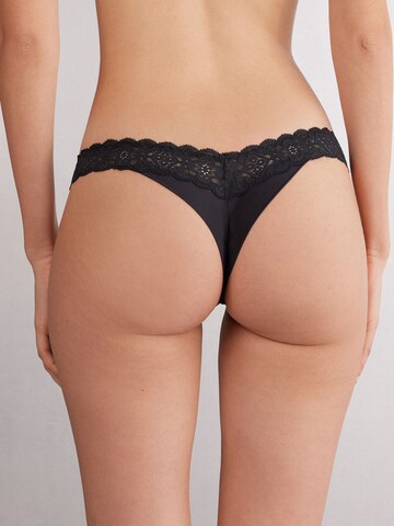 INTIMISSIMI Slip in Schwarz