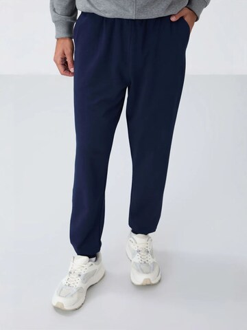 Tommy Life Workout Pants 'Jogginghose' in Blue: front
