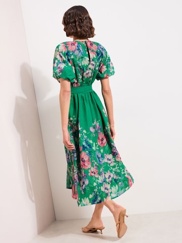 Abito di Friends Like These in verde