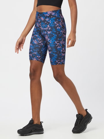 Urban Classics Skinny Shorts in Lila: predná strana