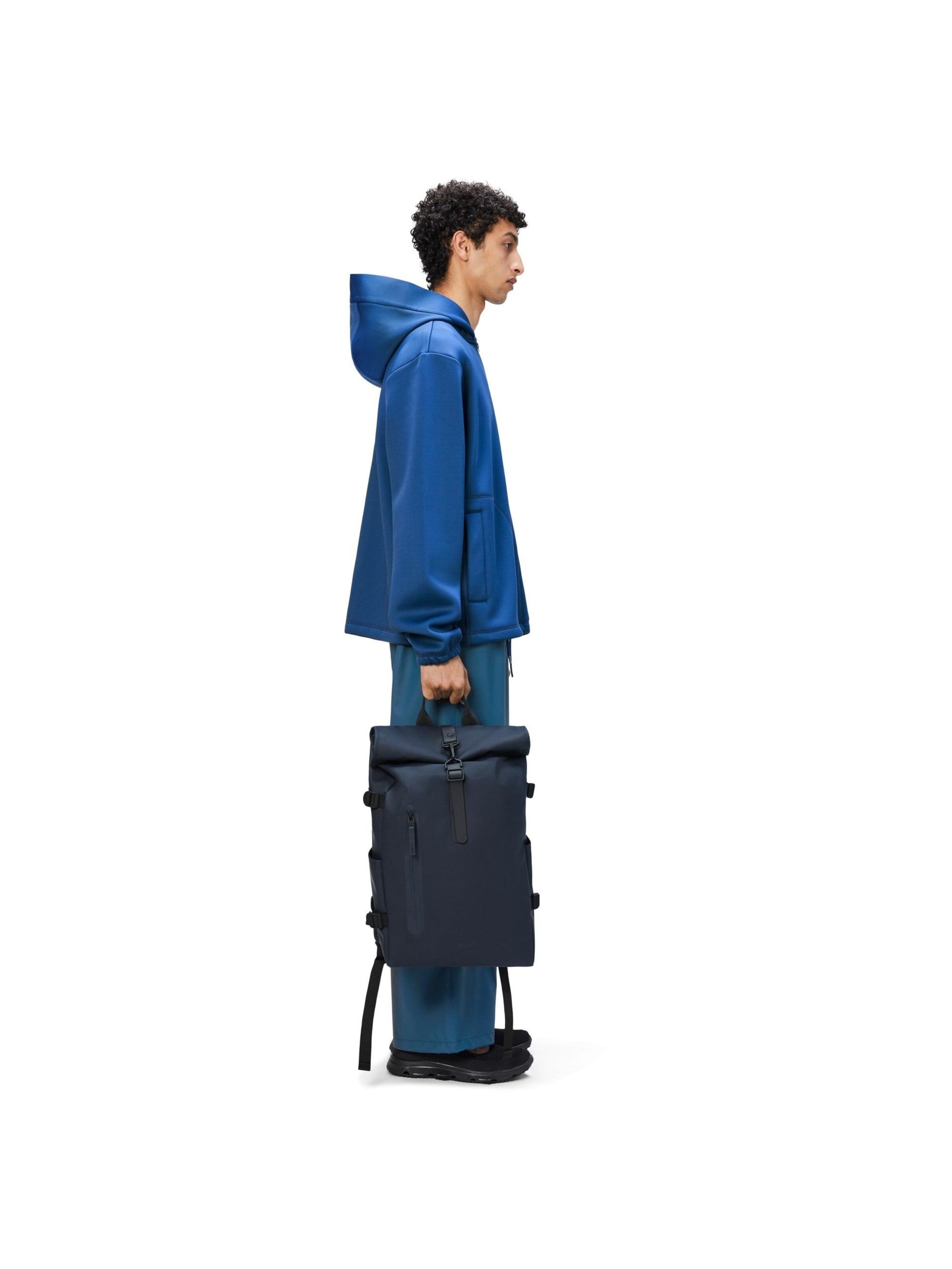 RAINS Rucksack in Blau