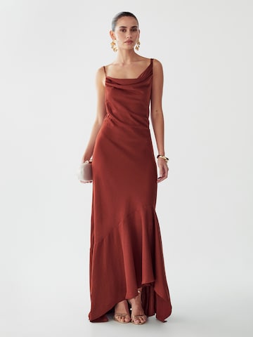 Robe 'Tereza' St MRLO en marron : devant