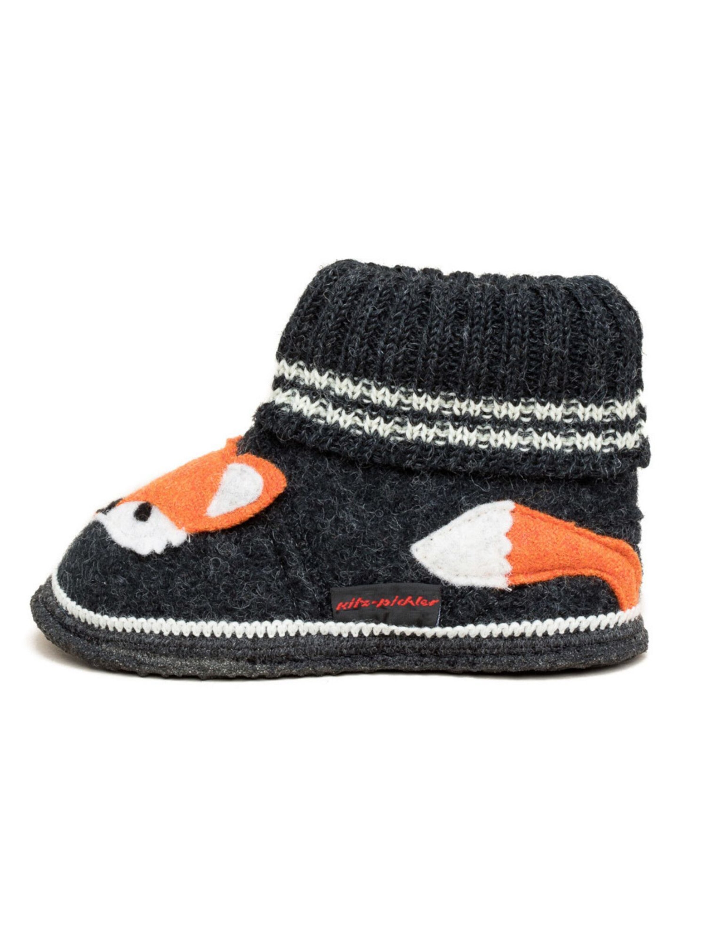 kitz-pichler Slippers 'Hüttenschuhe Schwaz Appl. Fuchs' in Black: front