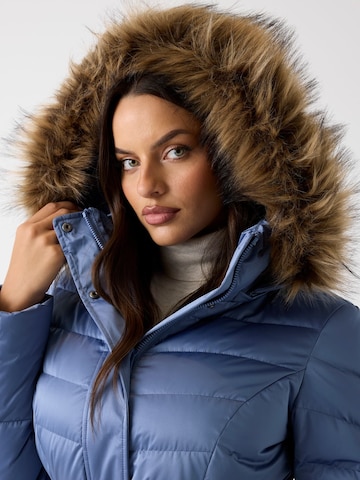 GUESS Winterjacke in Blau