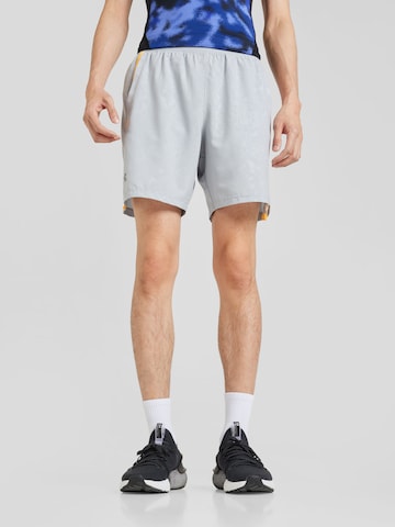 Regular Pantalon de sport 'LAUNCH 7'' BOSS' UNDER ARMOUR en gris : devant