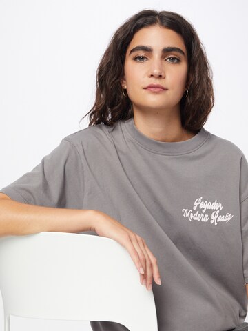 Pegador T-Shirt in Grau