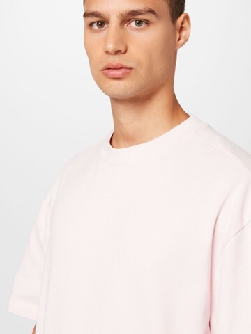 WEEKDAY T-shirt 'Great' i rosa