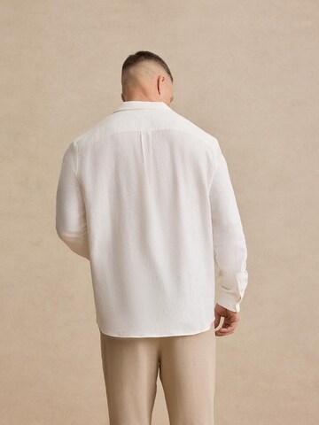 Coupe regular Chemise 'Ruben' DAN FOX APPAREL en blanc