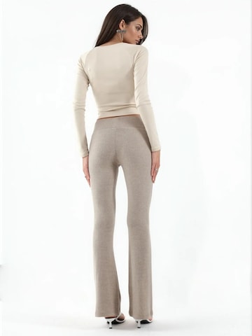 Flared Leggings 'Gamaschen' di Busem in grigio