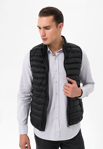 Jimmy Sanders Bodywarmer in Zwart: voorkant