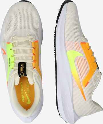 Chaussure de course 'Air Zoom Pegasus 40' NIKE en blanc