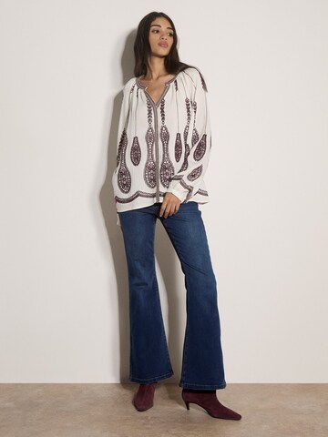 Apricot Blouse ' ' in Beige