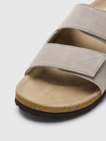 Zoccoletto di SELECTED in grigio