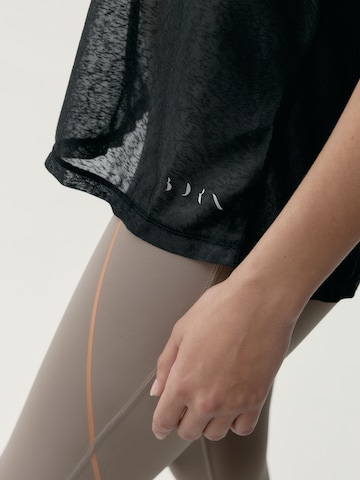 Born Sporttop 'Ada 2.0' in Schwarz