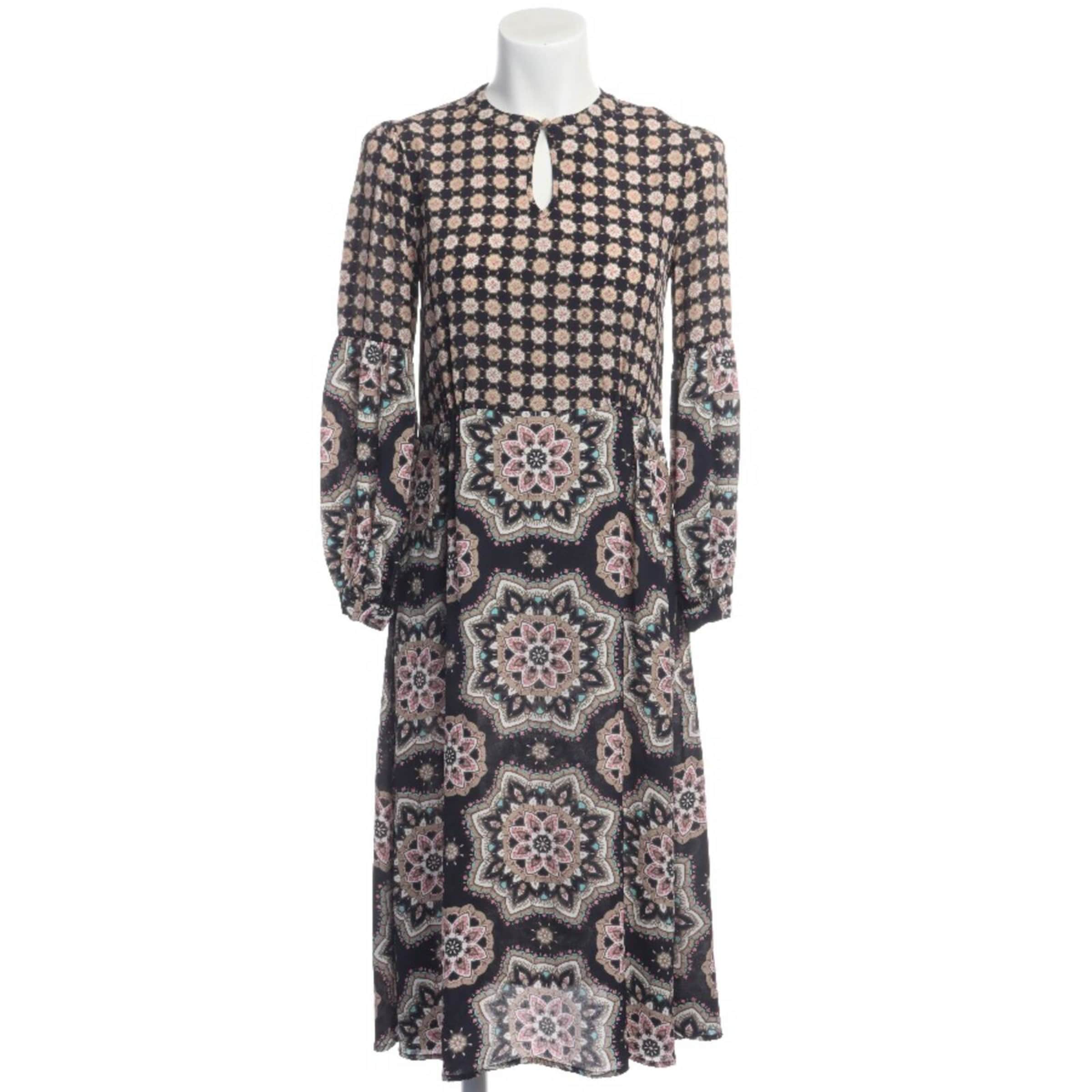 Grace Dress in M in Mixed colors: front