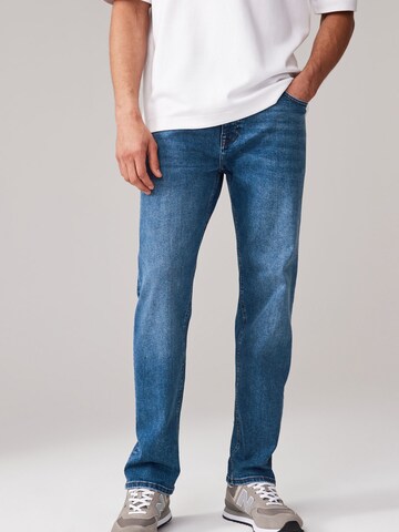 Next Regular Jeans in Blau: Vorderseite