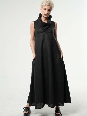 Metamorphoza Dress in Black: front