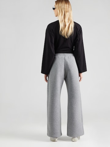 Wide leg Pantaloni 'Alba' di WEEKDAY in grigio