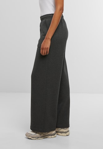 Wide Leg Pantalon Urban Classics en gris