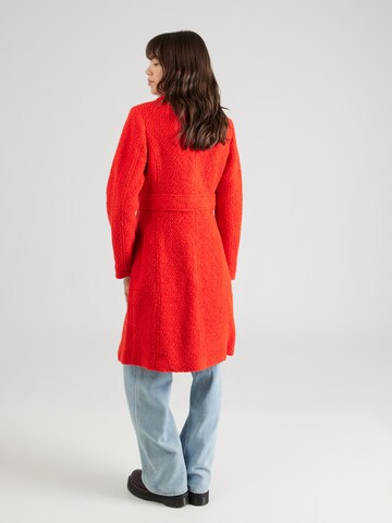 Freequent Between-Seasons Coat 'REDY' in Red